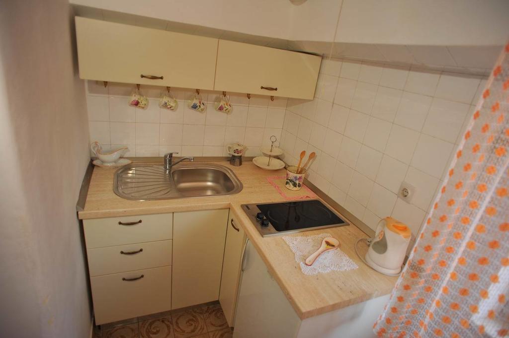 Appartement Castel Nonna Franka à Sutivan Chambre photo