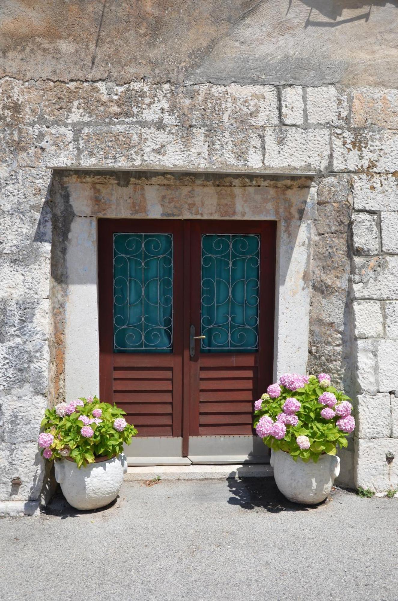 Appartement Castel Nonna Franka à Sutivan Extérieur photo