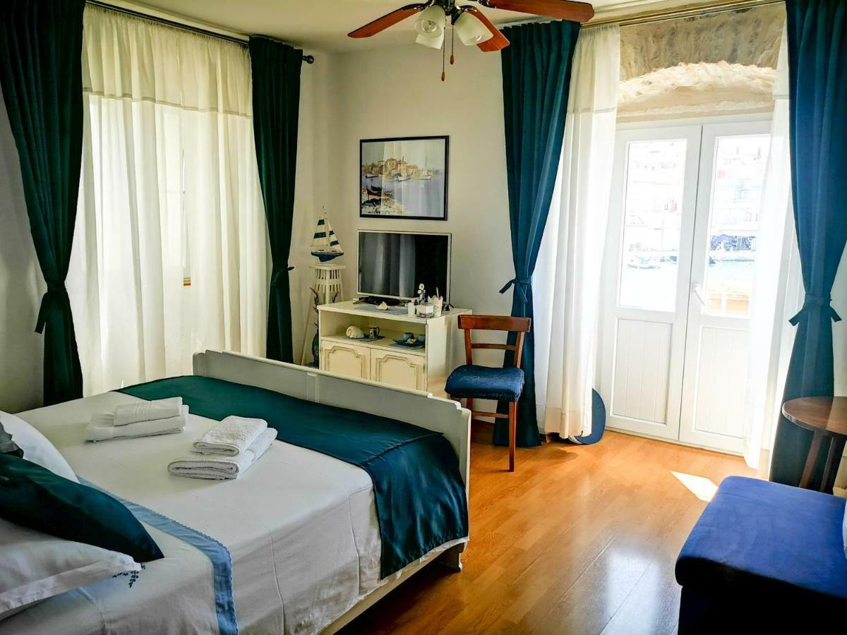 Appartement Castel Nonna Franka à Sutivan Extérieur photo